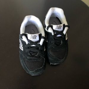 Boys infants New Balance shoes, size 5